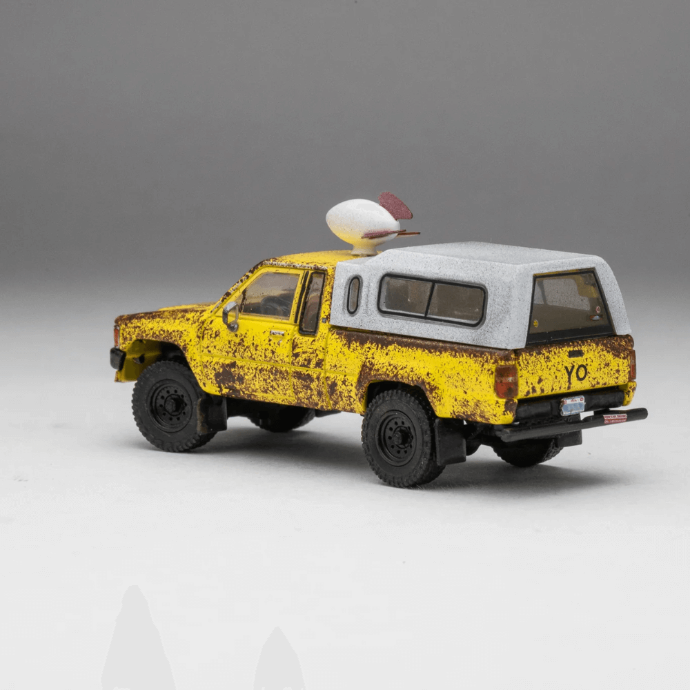 4x4 Work Truck Exclusive GCD 1/64 Fits Toyota Hilux Xtracab SR5