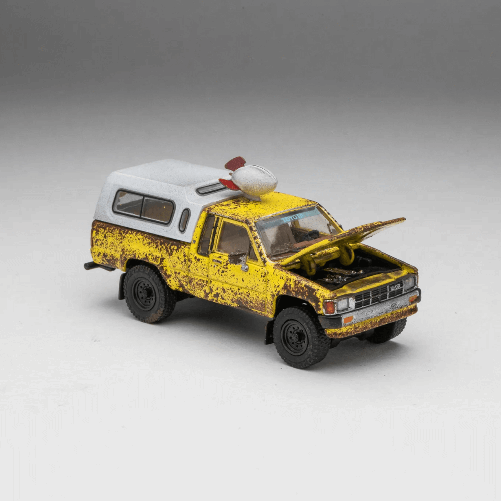 4x4 Work Truck Exclusive GCD 1/64 Fits Toyota Hilux Xtracab SR5