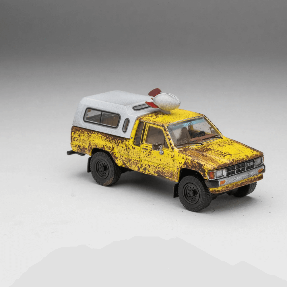4x4 Work Truck Exclusive GCD 1/64 Fits Toyota Hilux Xtracab SR5