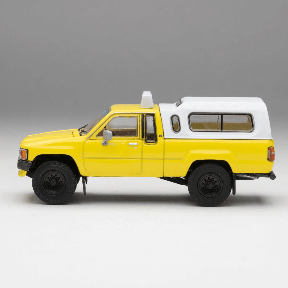 4x4 Work Truck Exclusive GCD 1/64 Fits Toyota Hilux Xtracab SR5