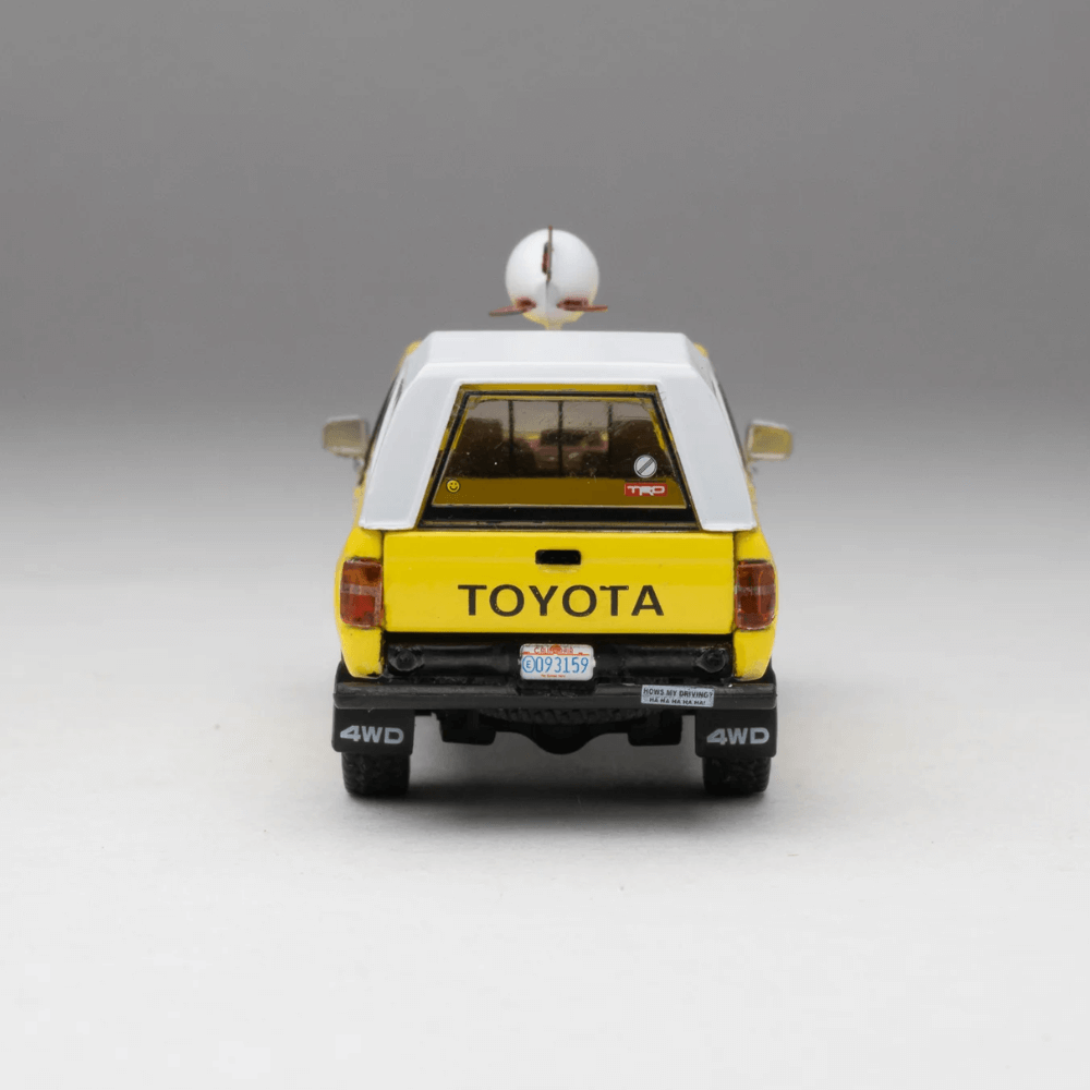 4x4 Work Truck Exclusive GCD 1/64 Fits Toyota Hilux Xtracab SR5
