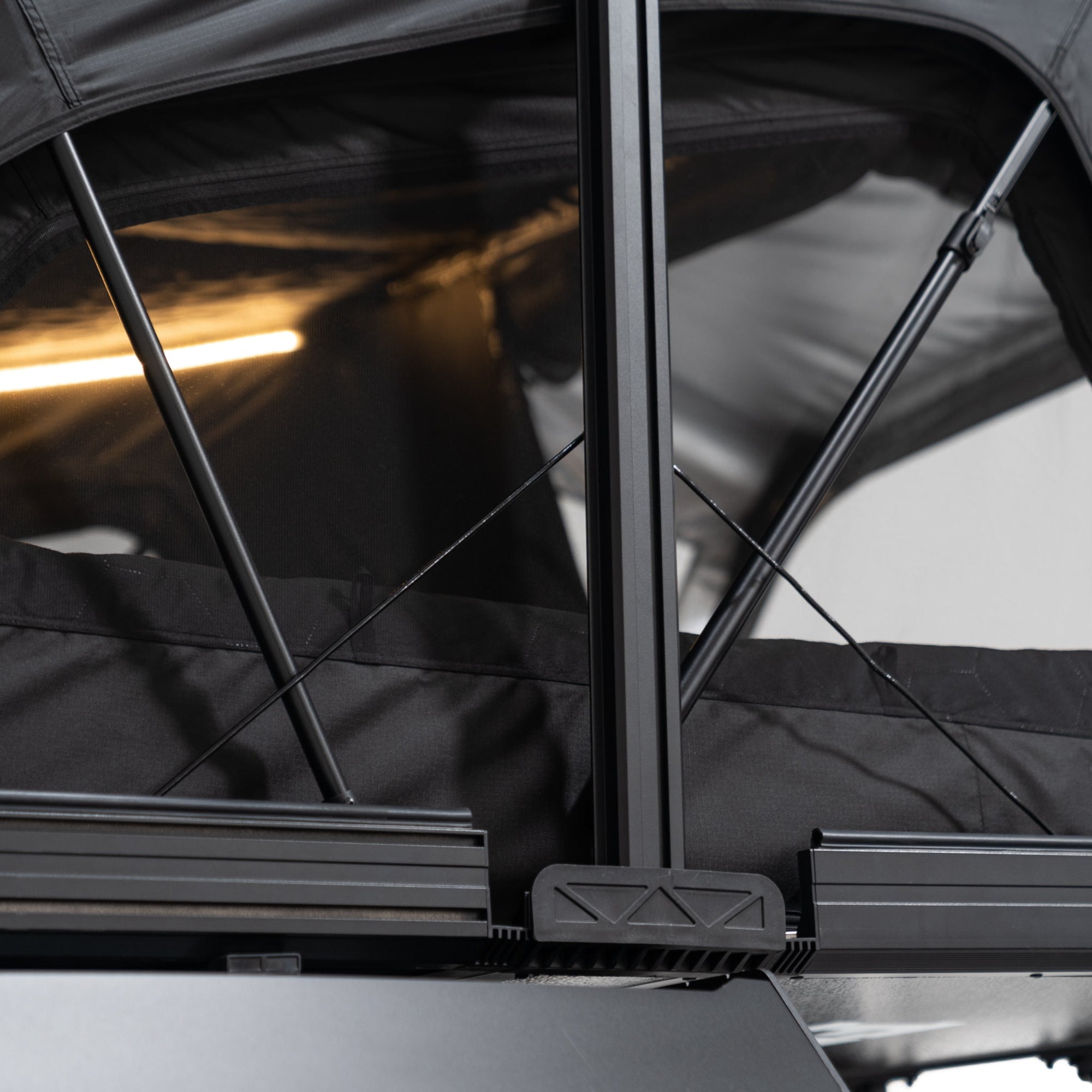 Nova King - Hybrid Foldout Rooftop Tent